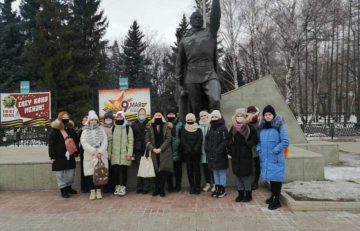 Митинг ко Дню неизвестного солдата